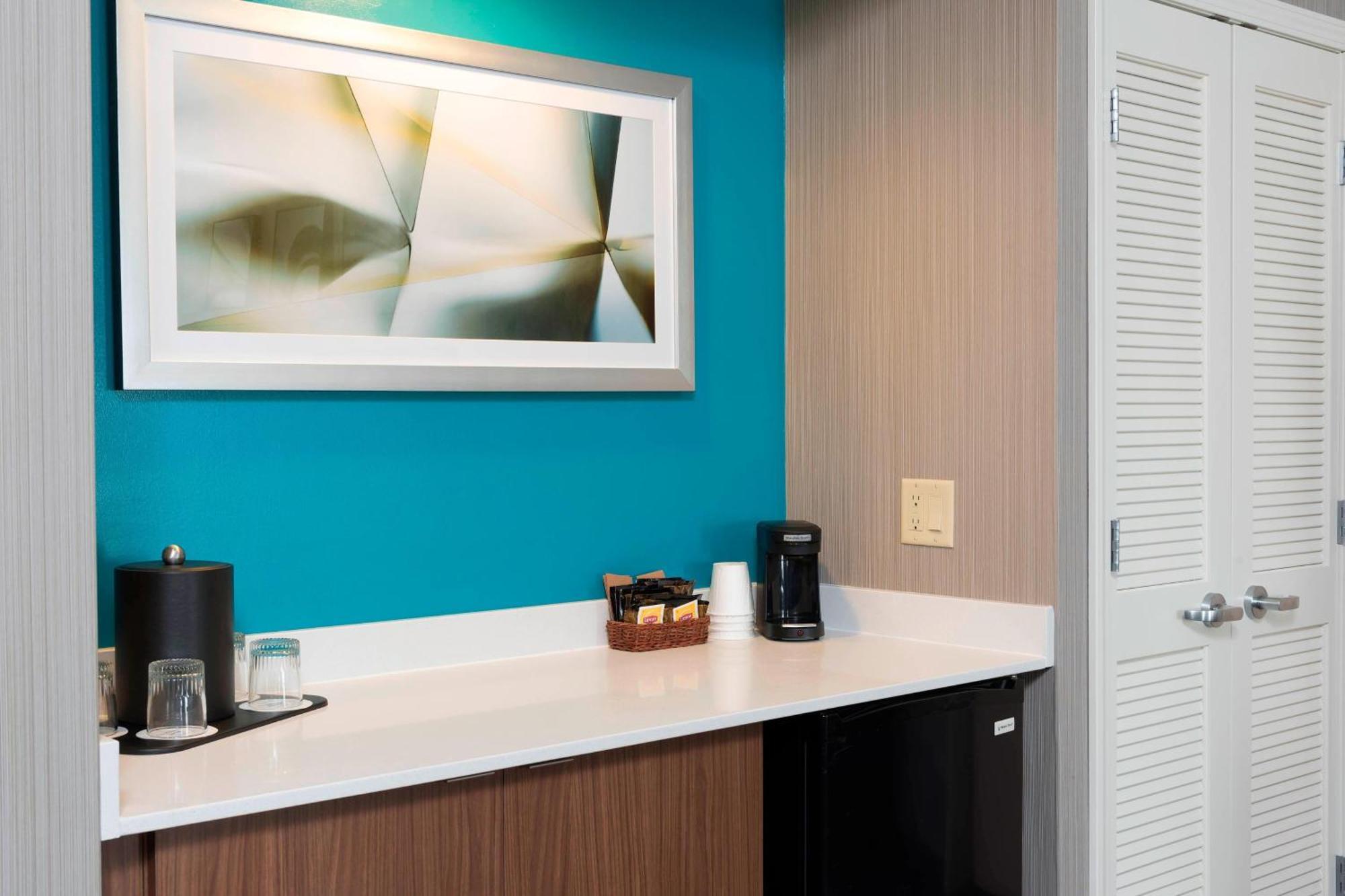 Courtyard By Marriott Traverse City Exterior foto