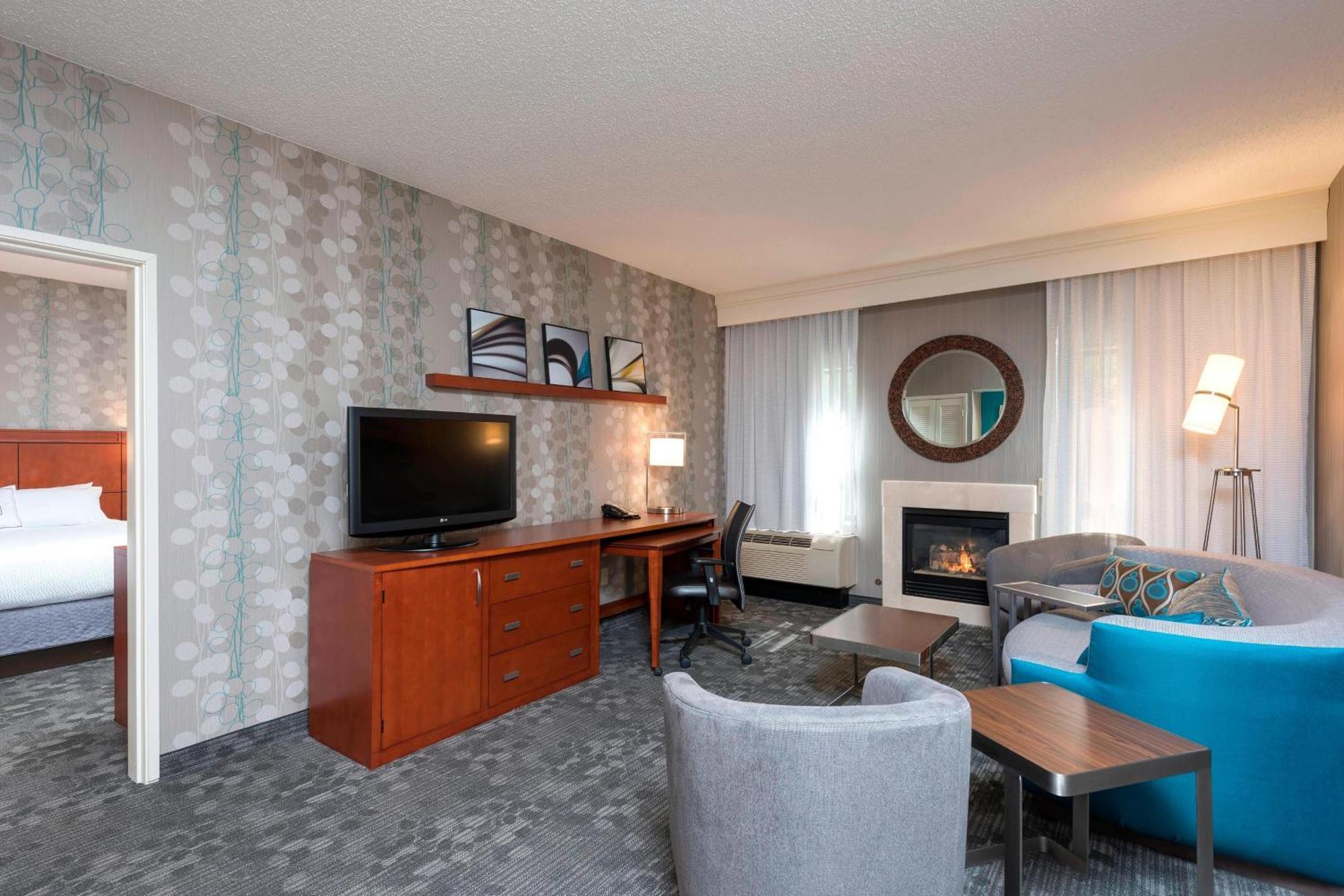 Courtyard By Marriott Traverse City Exterior foto